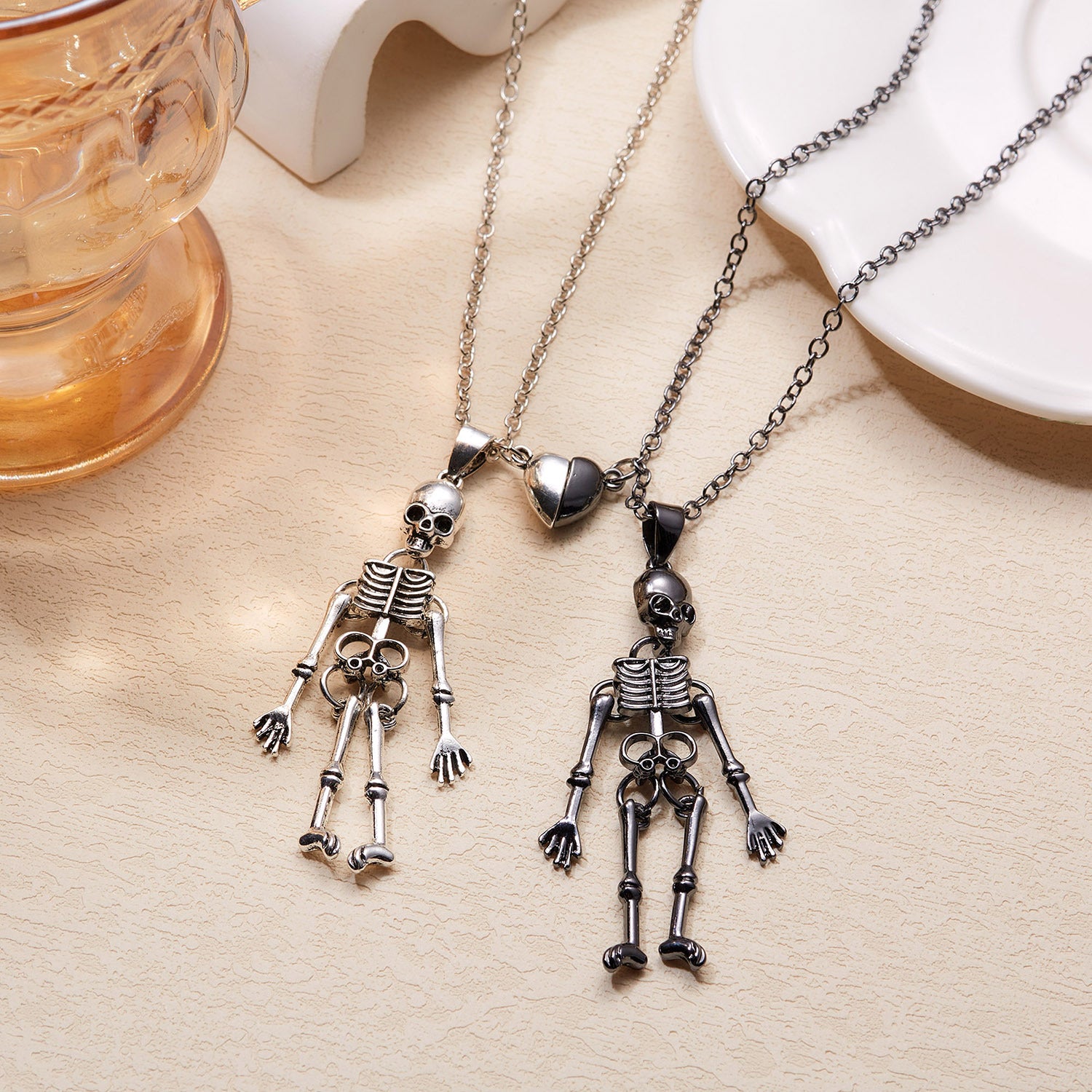 Wholesale Vintage Skeleton Ghost Love Magnetic Suction Handle Pendant Alloy Necklace